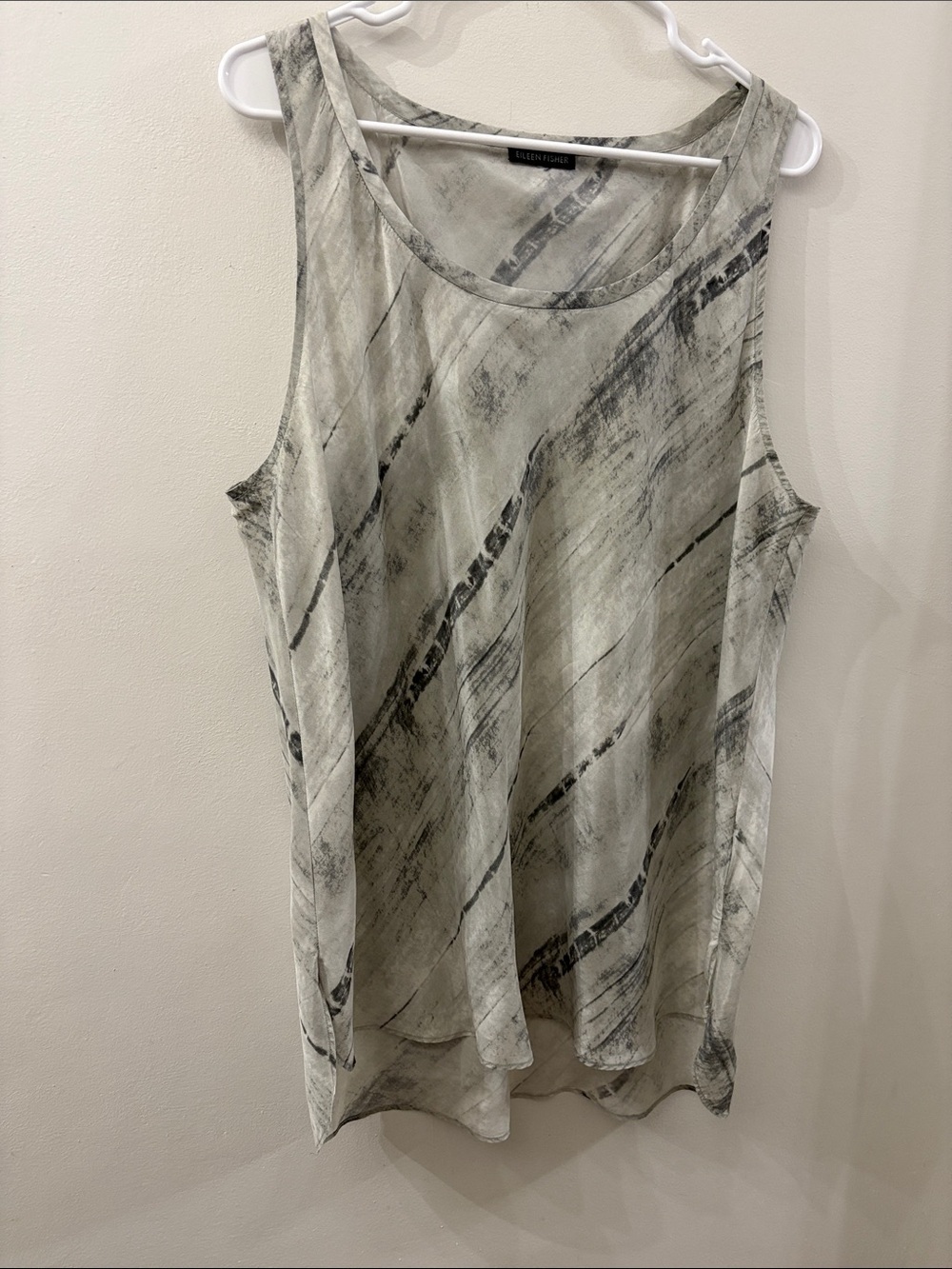 Eileen Fisher Gray Marble-Print Sleeveless Tank Top - 100% silk - XL
